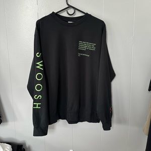Nike Swoosh crewneck sweatshirt size large color black